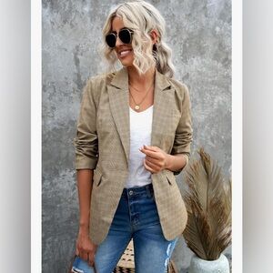 Women’s Plaid Blazer Jacket Lightweight Button Long sleeve. Preppy.